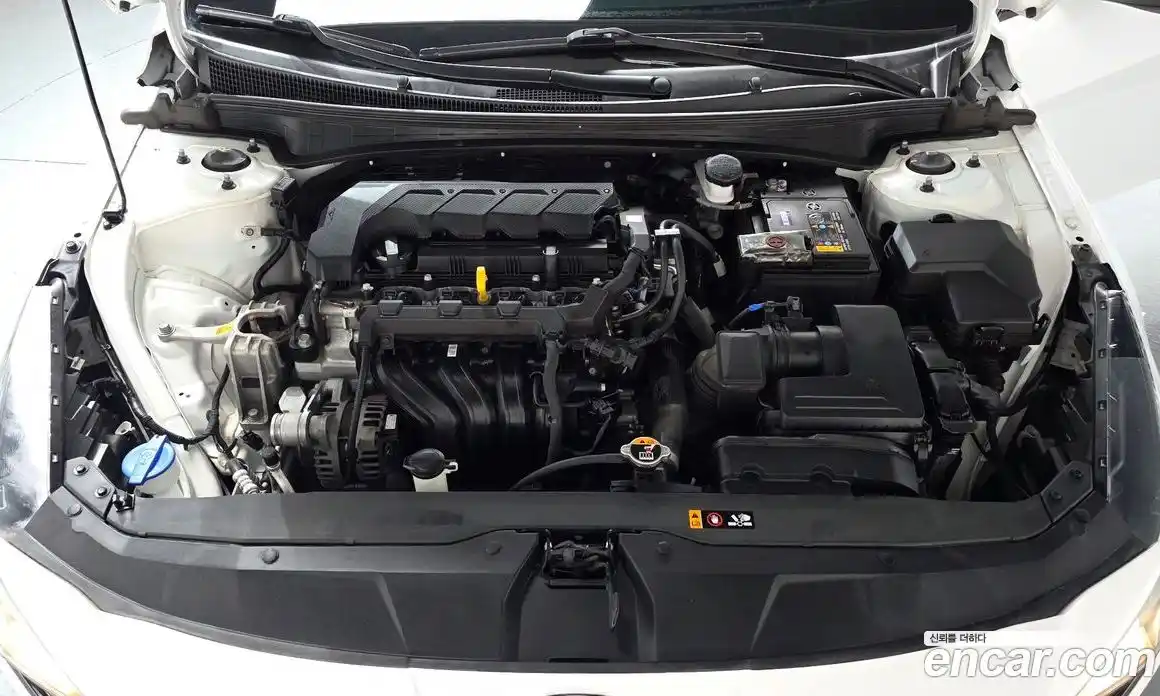 Hyundai Avante 2021 1.6 Автомат в Москве № 670093, фото 5