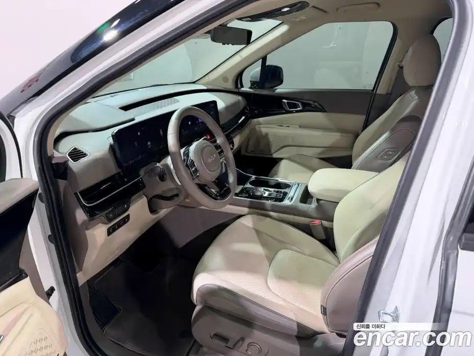 Kia Canival 2024 1.6 Автомат в Москве № 670467, фото 6