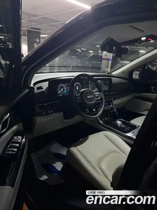 Kia Canival 2023 3.5 Автомат в Москве № 670580, фото 13