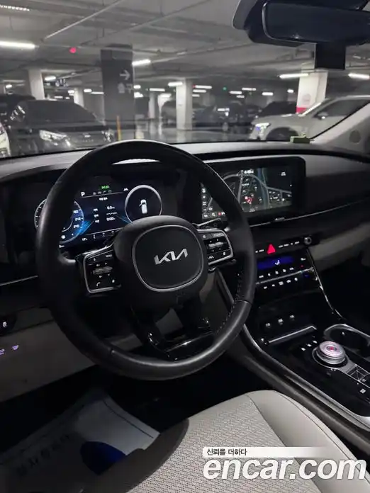 Kia Canival 2023 3.5 Автомат в Москве № 670580, фото 15