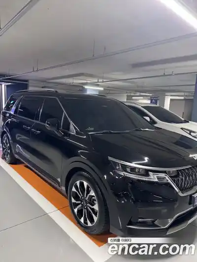 Kia Canival 2023 3.5 Автомат в Москве № 670580, миниатюра 2