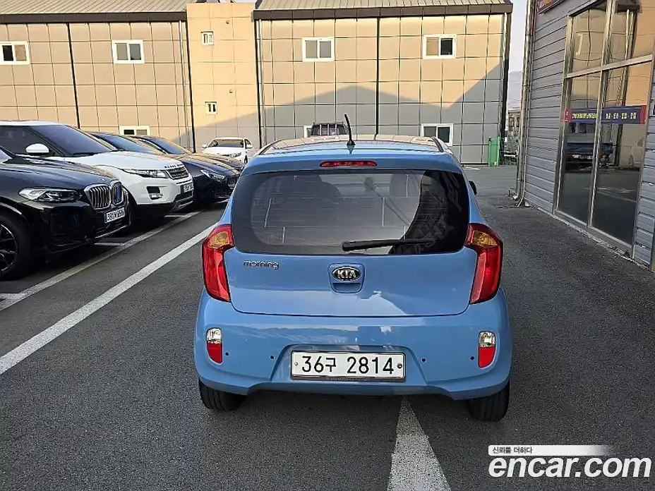 Kia Morning 2014 1.0 Автомат в Москве № 670600, фото 5