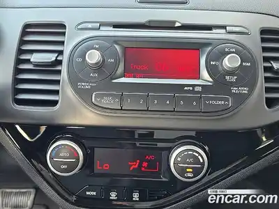 Kia Morning 2014 1.0 Автомат в Москве № 670600, миниатюра 10