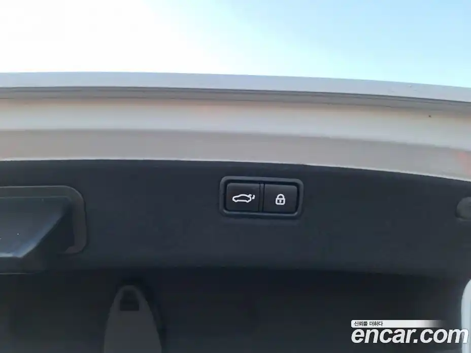 Genesis G80 2017 3.3 Автомат в Москве № 671604, фото 13