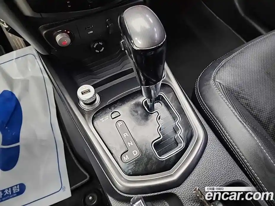 SsangYong TIBOLI 2017 1.6 Автомат в Москве № 672450, фото 8