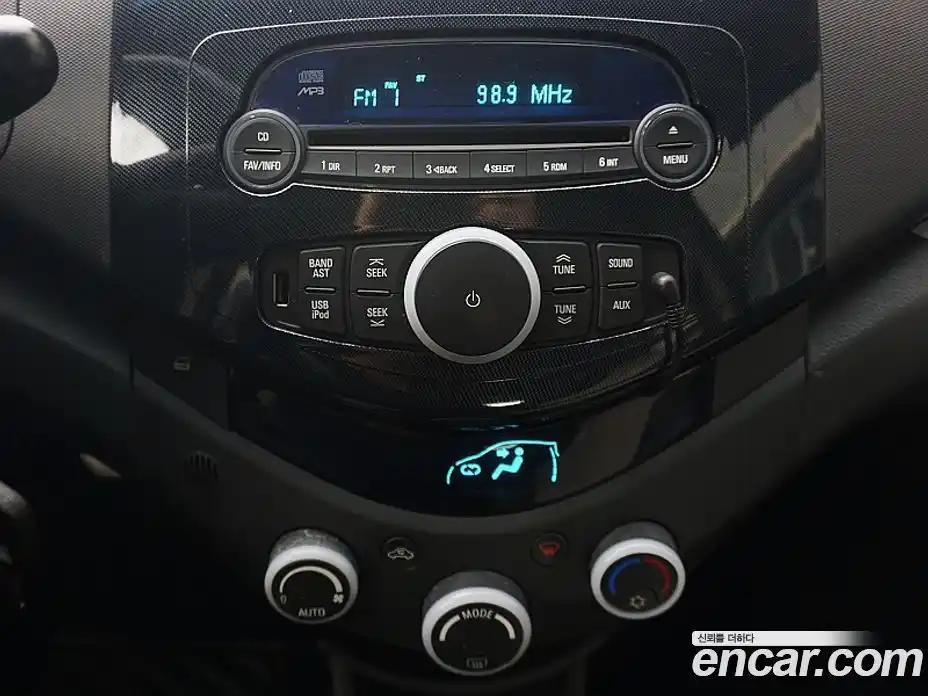 Chevrolet Spark 2012 1.0 Автомат в Москве № 673160, фото 13