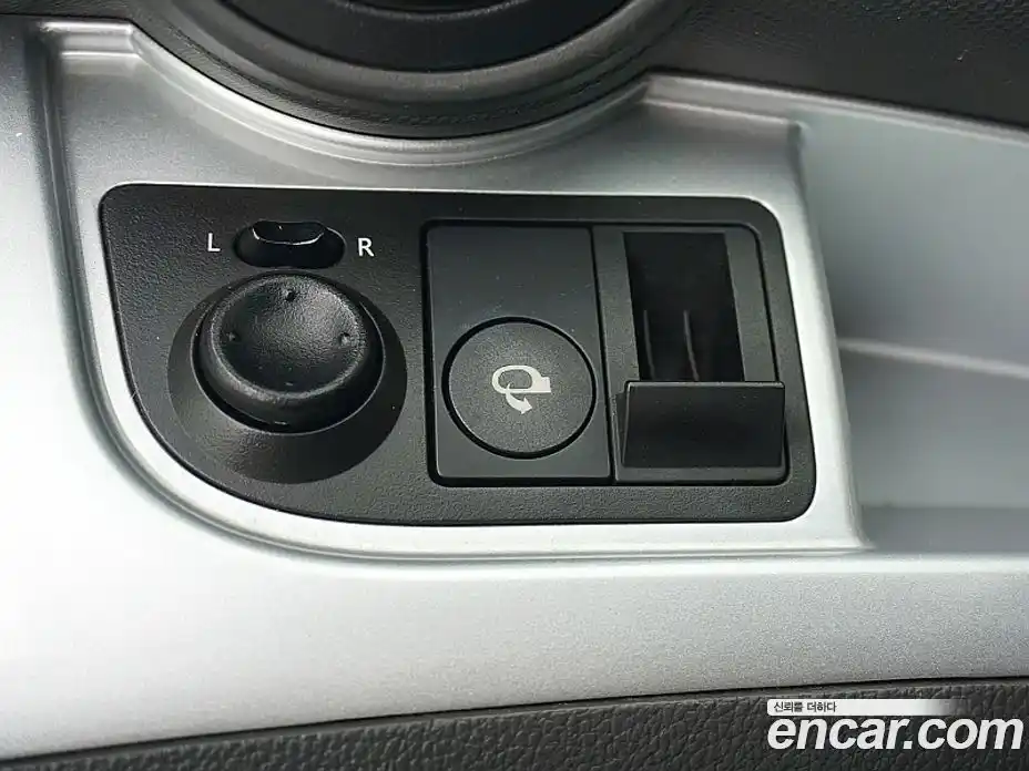 Chevrolet Spark 2012 1.0 Автомат в Москве № 673160, фото 16