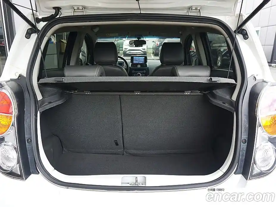 Chevrolet Spark 2012 1.0 Автомат в Москве № 673160, фото 17