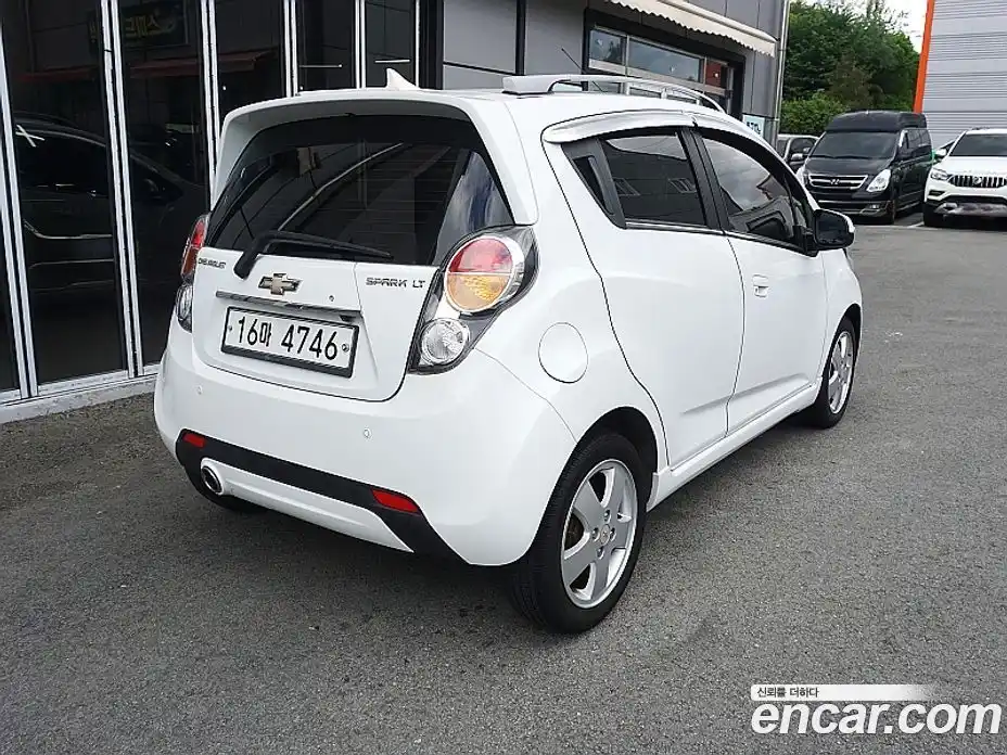 Chevrolet Spark 2012 1.0 Автомат в Москве № 673160, фото 3