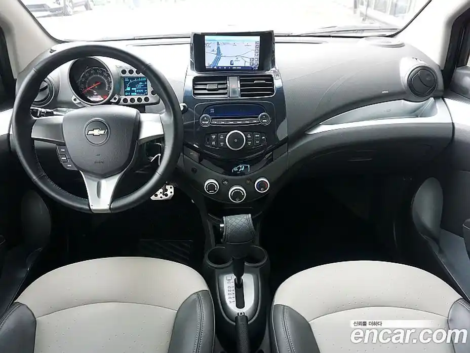 Chevrolet Spark 2012 1.0 Автомат в Москве № 673160, фото 5