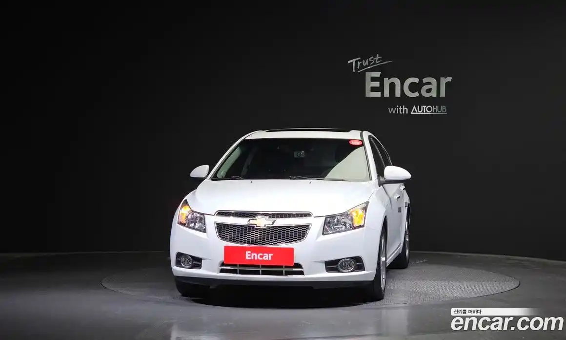 Chevrolet Cruze 2011 1.8 Автомат в Москве № 673384, фото 3