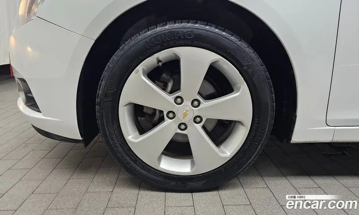 Chevrolet Cruze 2011 1.8 Автомат в Москве № 673384, фото 5