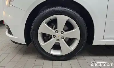 Chevrolet Cruze 2011 1.8 Автомат в Москве № 673384, миниатюра 5