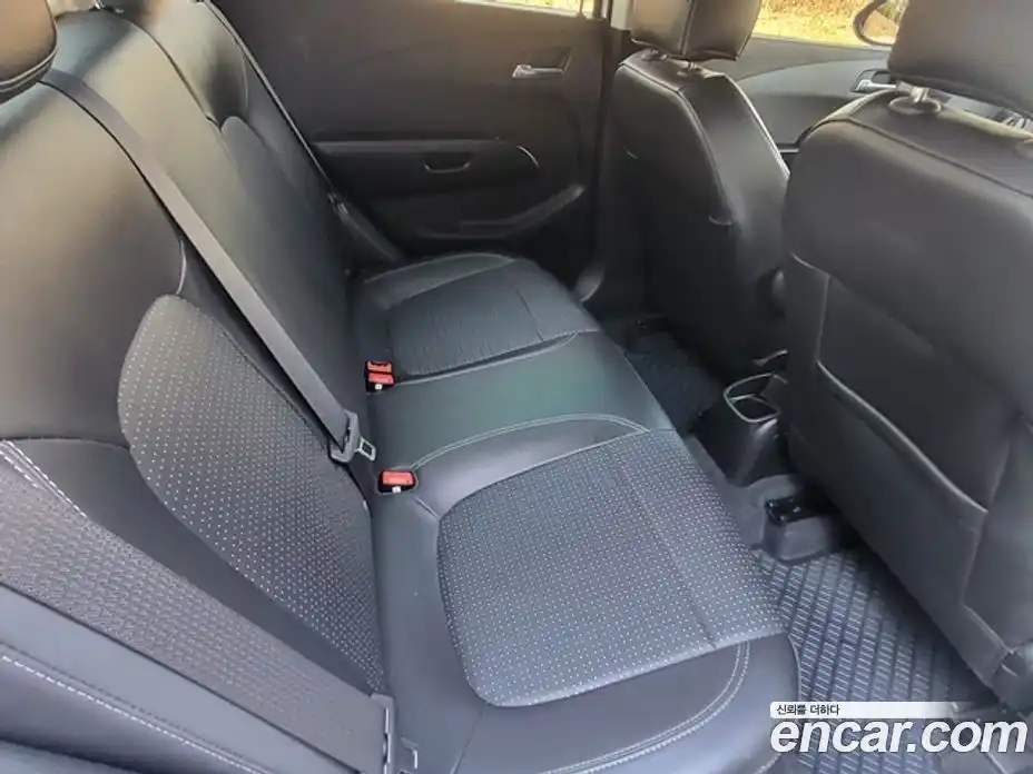 Chevrolet Aveo 2015 1.4 Автомат в Москве № 673675, фото 11