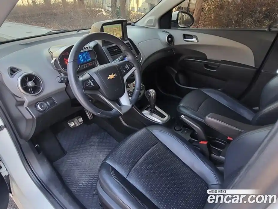 Chevrolet Aveo 2015 1.4 Автомат в Москве № 673675, фото 7