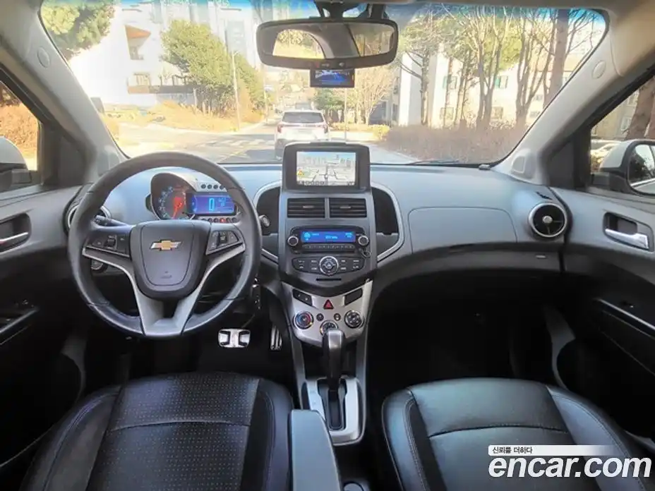 Chevrolet Aveo 2015 1.4 Автомат в Москве № 673675, фото 9