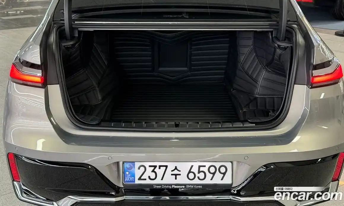 BMW 7-Series 2024 3.0 Автомат в Москве № 674561, фото 11