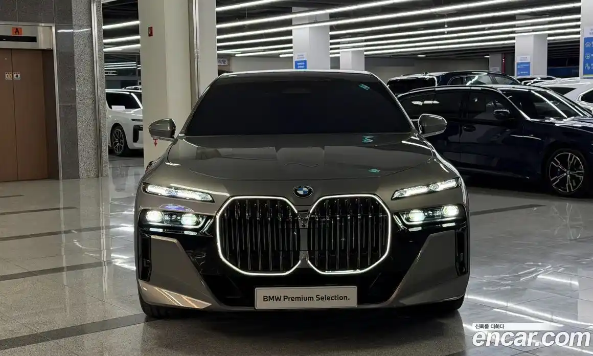 BMW 7-Series 2024 3.0 Автомат в Москве № 674561, фото 3