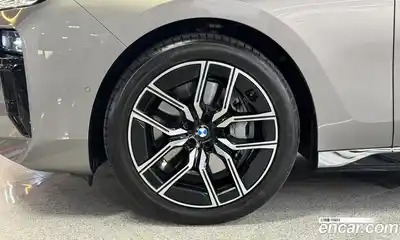 BMW 7-Series 2024 3.0 Автомат в Москве № 674561, миниатюра 5