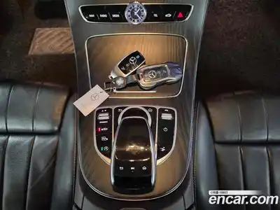 Mercedes-Benz E-Class 2018 1.9 Автомат в Москве № 677254, миниатюра 12