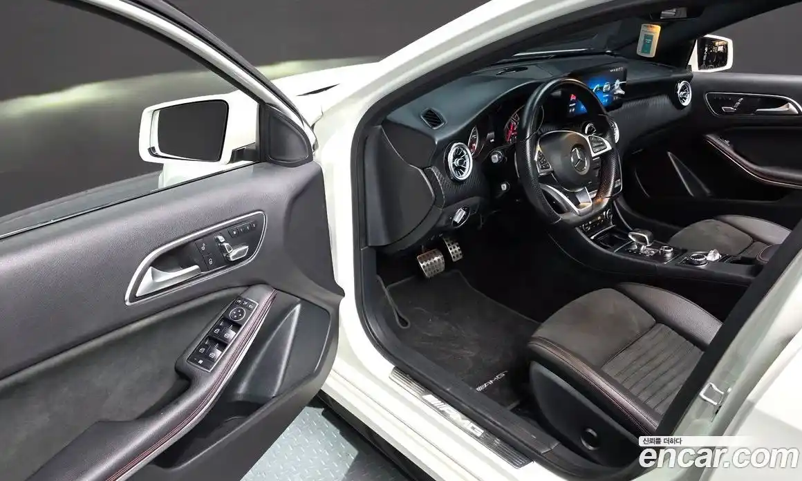 Mercedes-Benz A-Class 2017 2.0 Автомат в Москве № 677776, фото 11