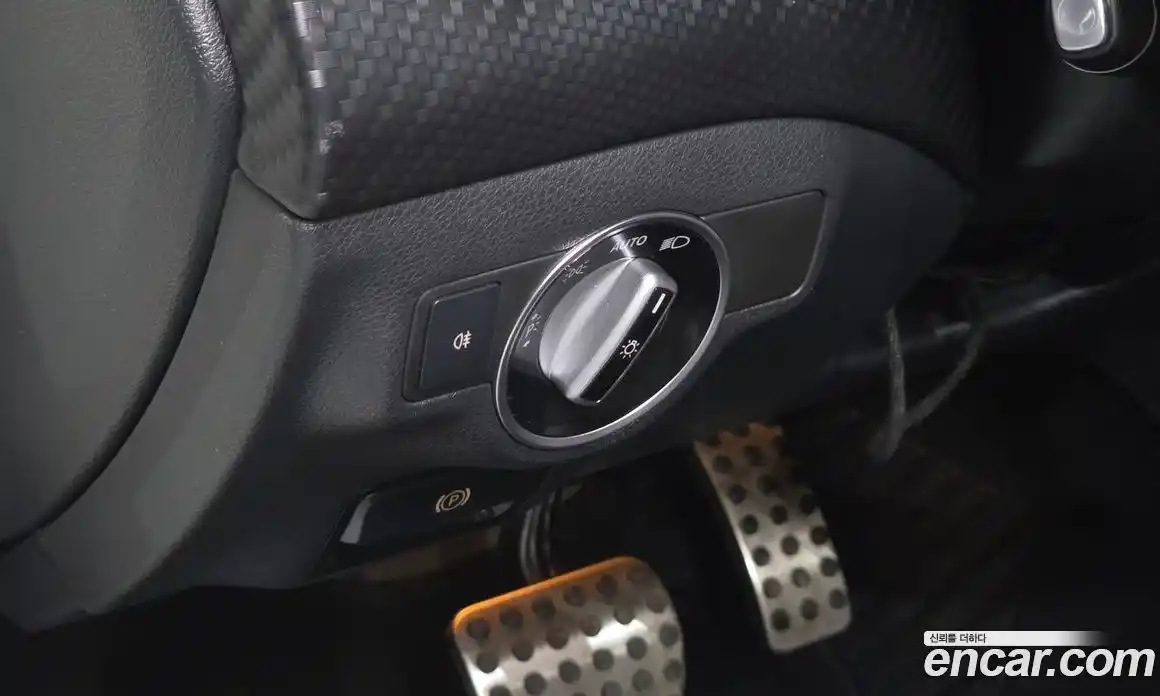 Mercedes-Benz A-Class 2017 2.0 Автомат в Москве № 677776, фото 16