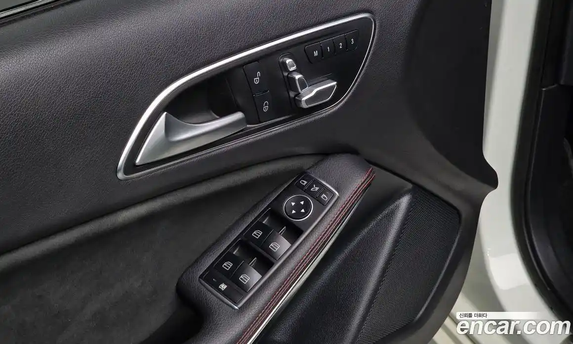 Mercedes-Benz A-Class 2017 2.0 Автомат в Москве № 677776, фото 17