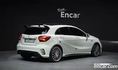Mercedes-Benz A-Class 2017 2.0 Автомат в Москве № 677776, миниатюра 2