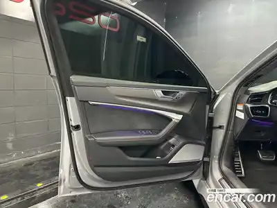 Audi RS6 2022 4.0 Автомат в Москве № 677836, миниатюра 11