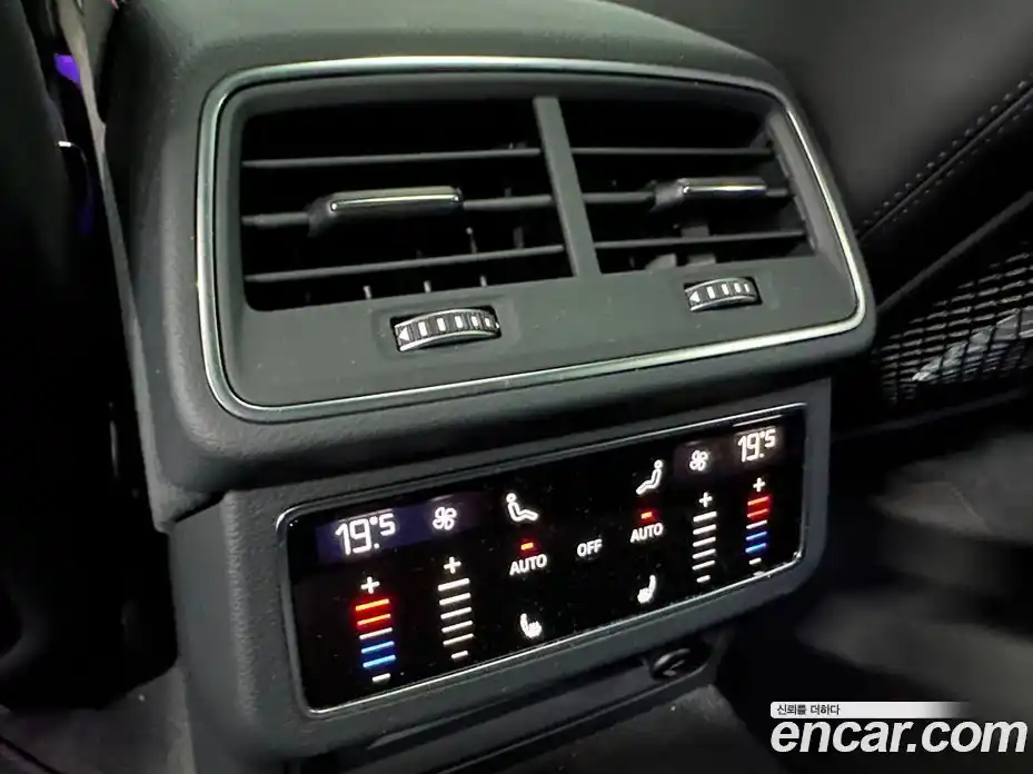 Audi RS6 2022 4.0 Автомат в Москве № 677836, фото 19