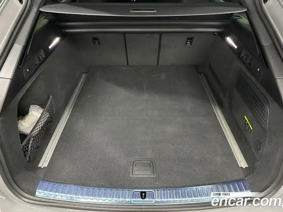 Audi RS6 2022 4.0 Автомат в Москве № 677836, фото 4