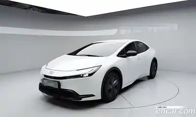 Toyota Prius, 2024