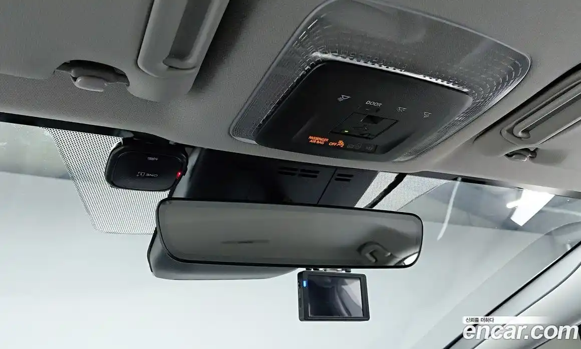 Toyota Prius 2024 2.0 Автомат в Москве № 679333, фото 13