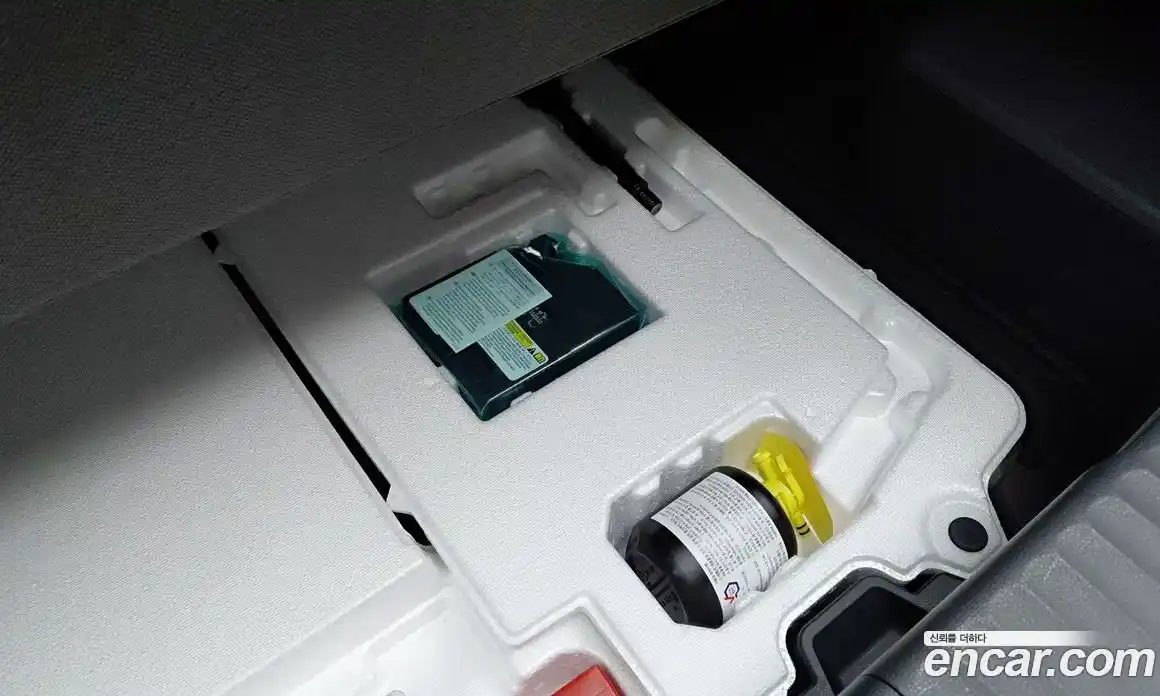 Toyota Prius 2024 2.0 Автомат в Москве № 679333, фото 17