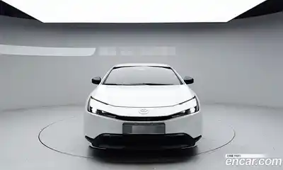 Toyota Prius 2024 2.0 Автомат в Москве № 679333, миниатюра 2