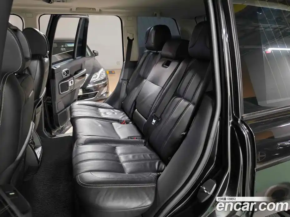 Land Rover Range-Rover 2012 4.4 Автомат в Москве № 679757, фото 15