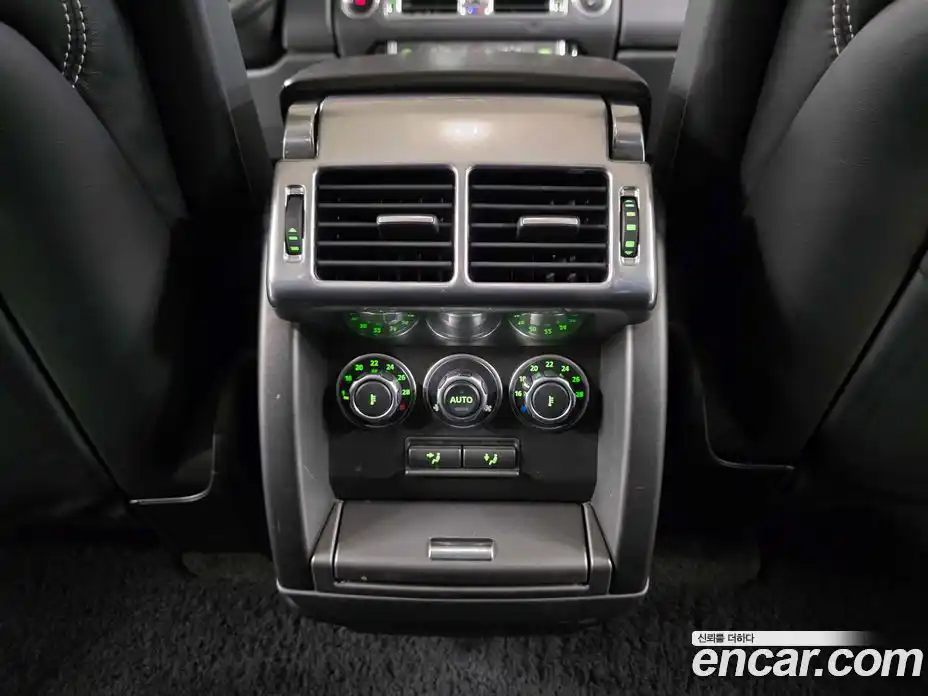 Land Rover Range-Rover 2012 4.4 Автомат в Москве № 679757, фото 16