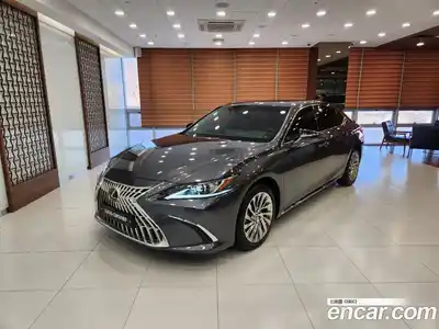 Lexus ES, 2026