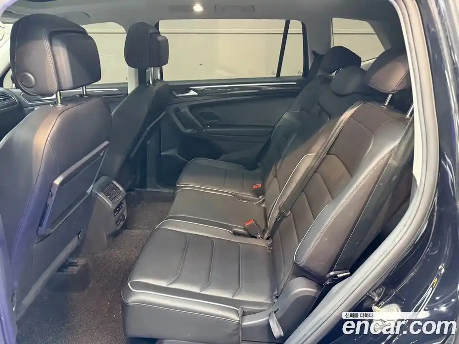 Volkswagen Tiguan 2020 2.0 Автомат в Москве № 680797, фото 12