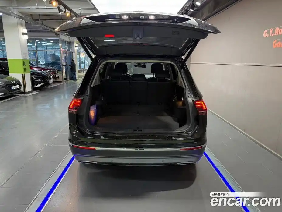 Volkswagen Tiguan 2020 2.0 Автомат в Москве № 680797, фото 19