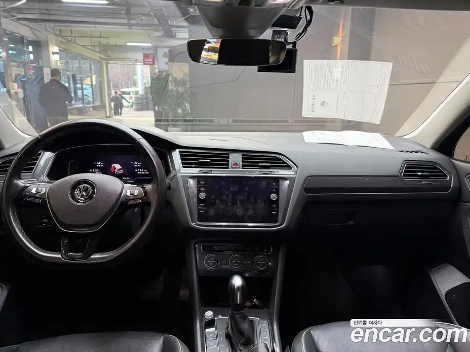 Volkswagen Tiguan 2020 2.0 Автомат в Москве № 680797, фото 7