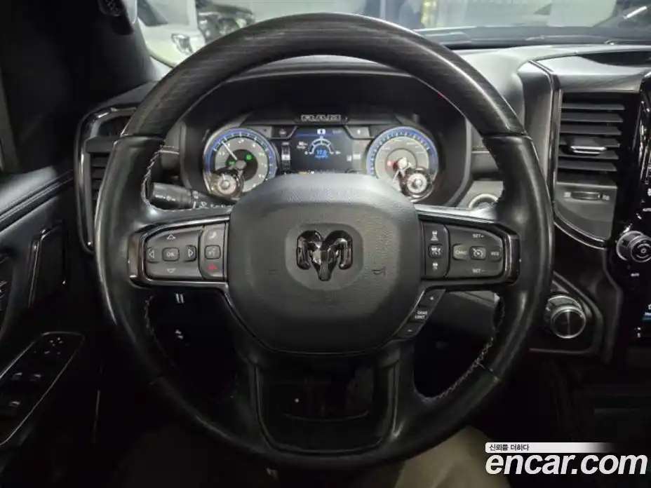 Dodge Ram Pick Up 2022 5.7 Автомат в Москве № 681595, фото 11