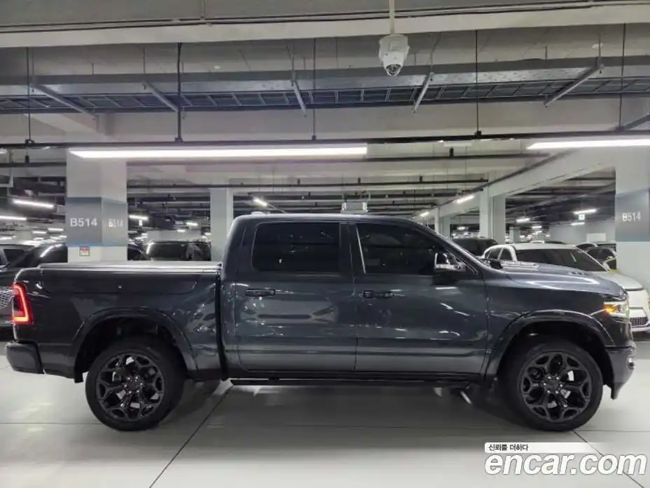 Dodge Ram Pick Up 2022 5.7 Автомат в Москве № 681595, фото 3