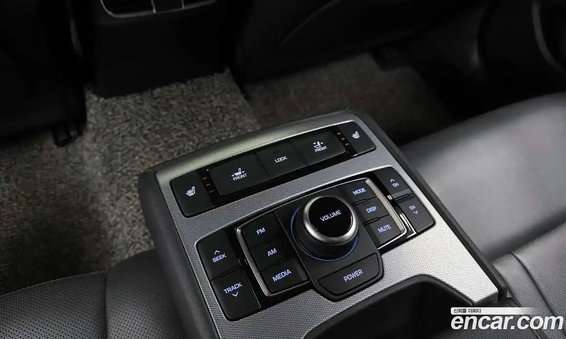 Genesis G80 2018 3.3 Автомат в Москве № 75589, фото 18