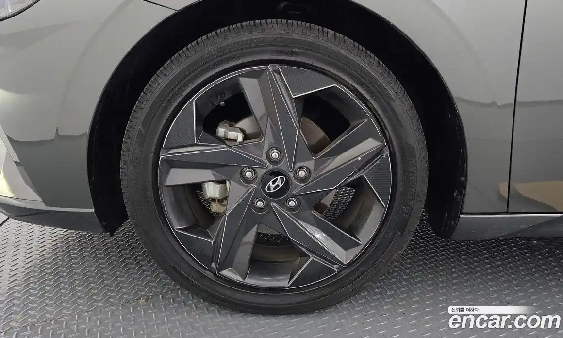 Hyundai Avante 2021 1.6 Автомат в Москве № 9260, фото 5