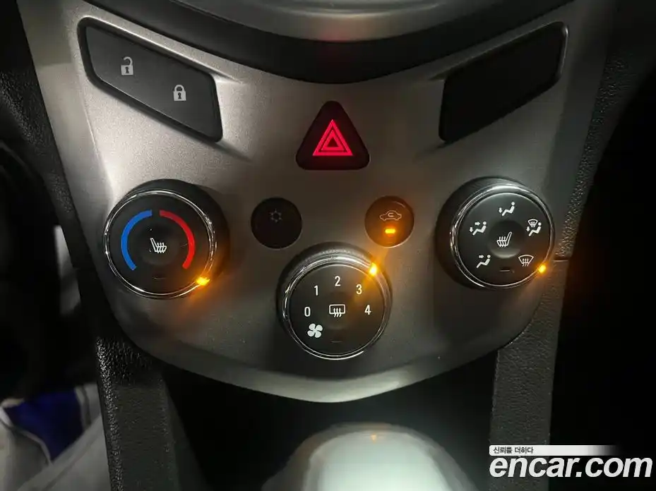 Chevrolet Aveo 2017 1.4 гидро в Москве № 98028, фото 12