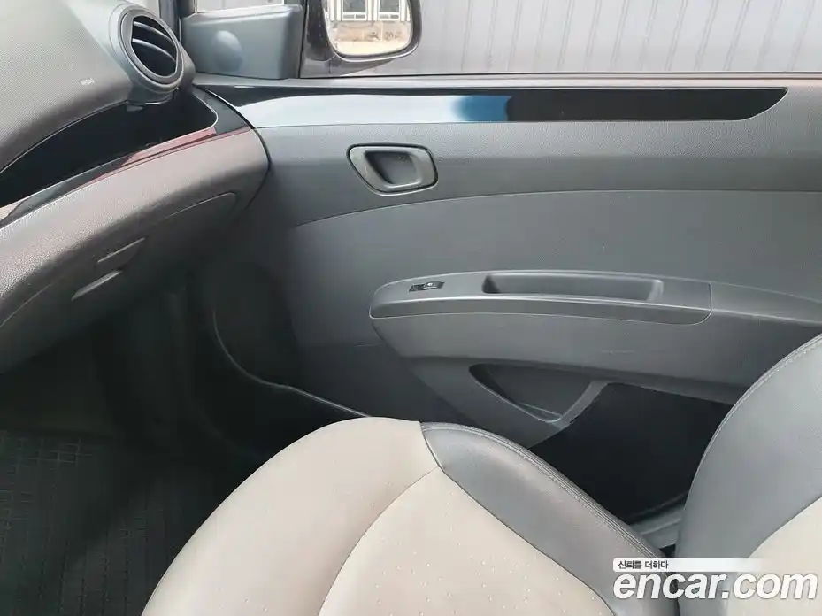 Chevrolet Spark 2012 1.0 Автомат в Москве № 104583, фото 16