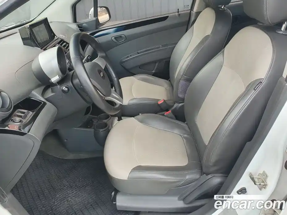 Chevrolet Spark 2012 1.0 Автомат в Москве № 104583, фото 9