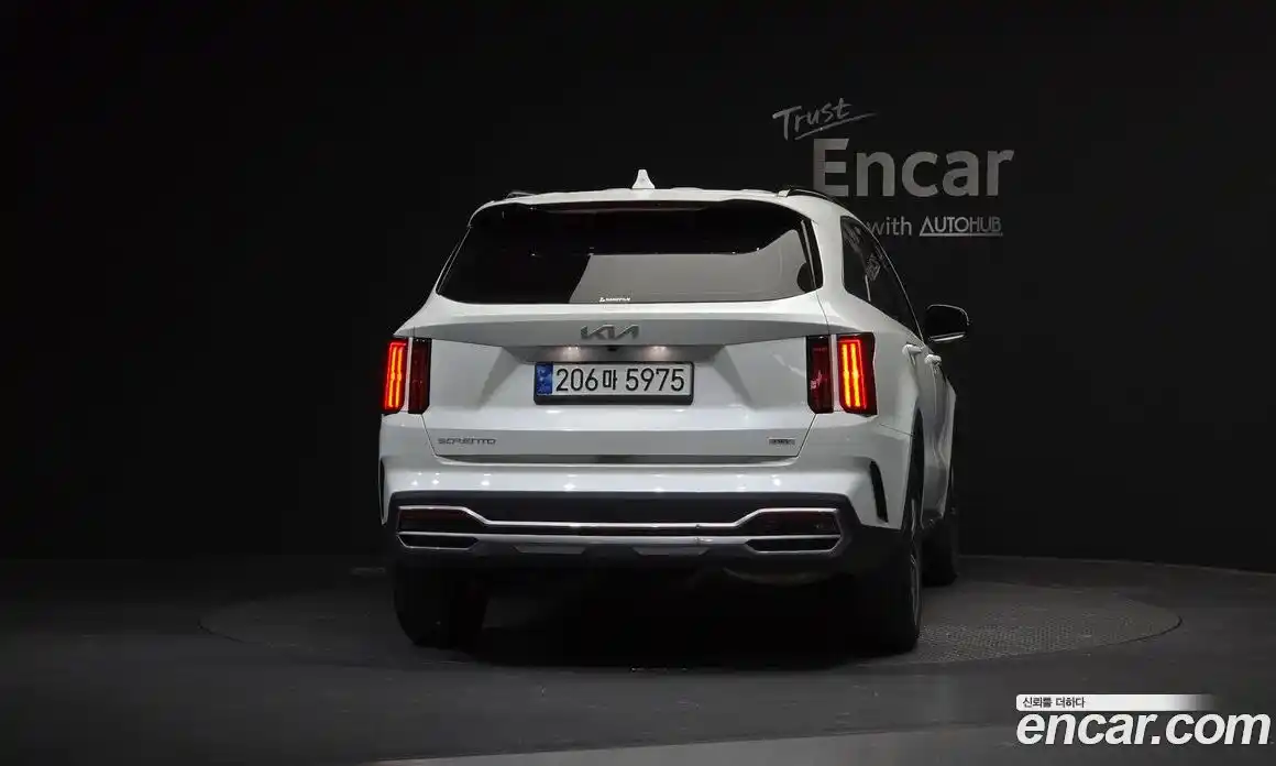 Kia Sorento 2023 1.6 Автомат в Москве № 108455, фото 4