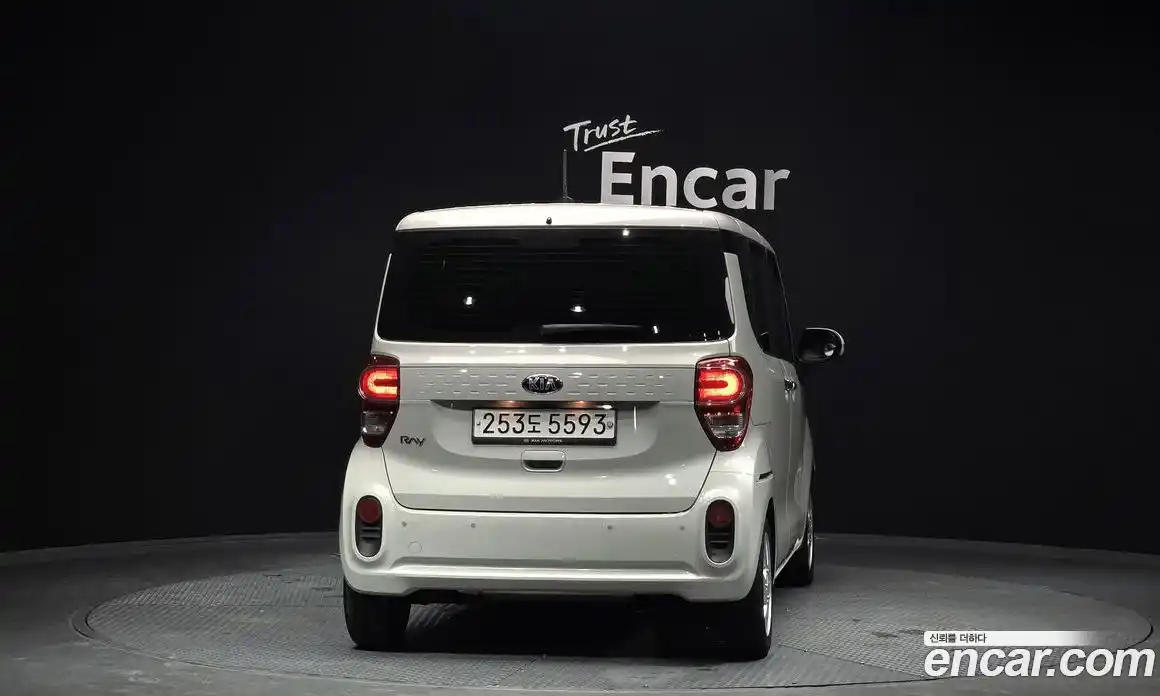 Kia Ray 2019 1.0 Автомат в Москве № 108490, фото 4